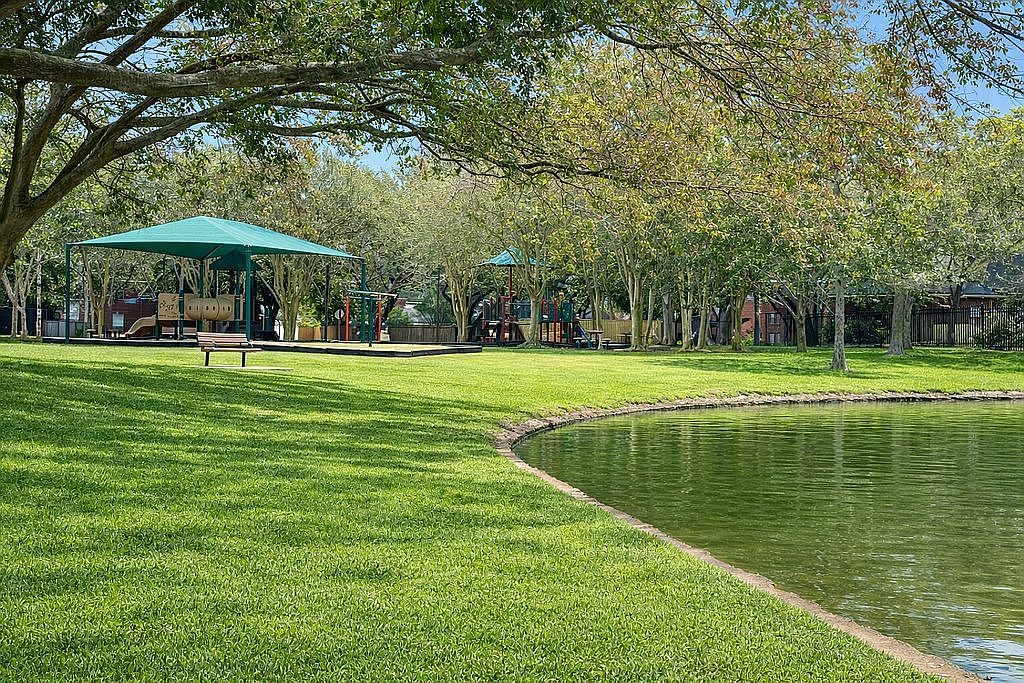 Neighborhood lake and park